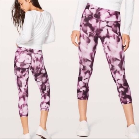 lululemon athletica Pants - Lululemon Wunder Under Hi Rise 7/8 Luxtreme Size 6